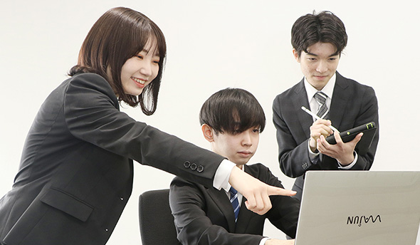 本庄ゼミのプロジェクトリーダー3人